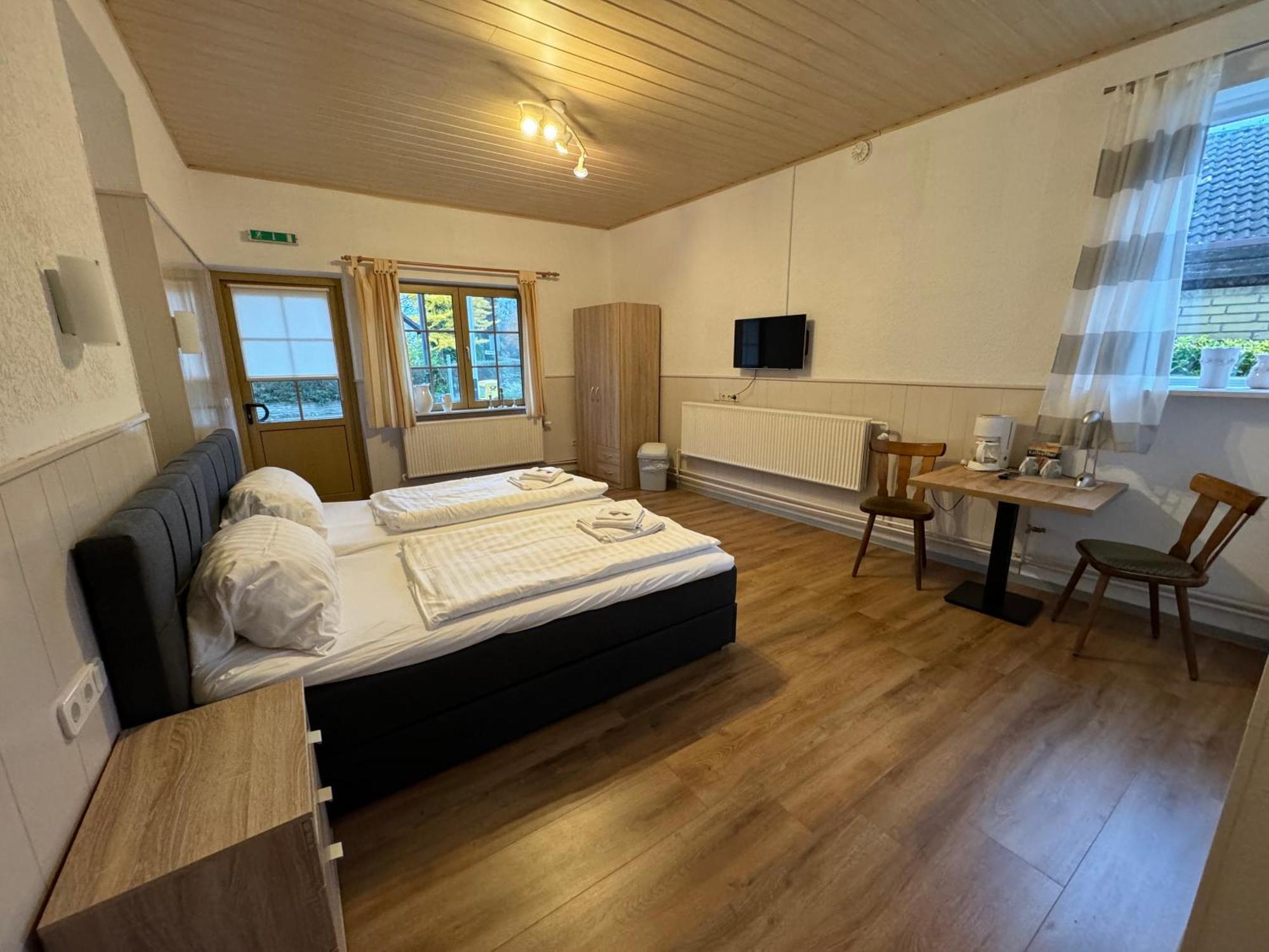 Hotel Panorama Wees Экстерьер фото